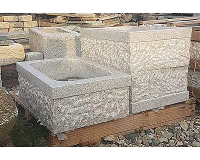 Vasi per fiori in pietra di Luserna